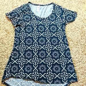 Lularoe Classic Tee SZ XS